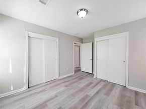 5835 Kenilwood Drive, Houston TX 77033