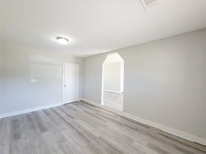 5835 Kenilwood Drive, Houston TX 77033