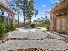 46 Pebble Cove Drive, The Woodlands TX 77381