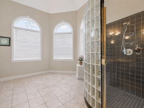 46 Pebble Cove Drive, The Woodlands TX 77381