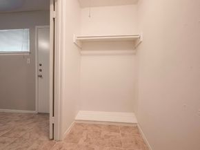 1108 W Tri Oaks Lane 150, Houston TX 77043