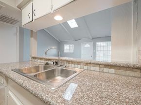 1108 W Tri Oaks Lane 150, Houston TX 77043