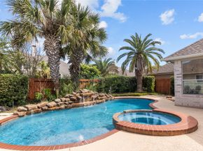 6006 E Brook Court, Sugar Land TX 77479