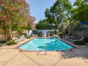 2700 Bellefontaine Street B8, Houston TX 77025