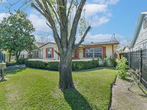 221 N Hagerman Street, Houston TX 77011