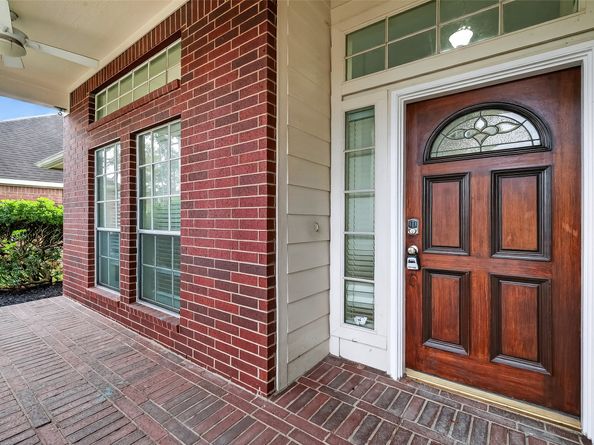 15511 Valley Creek Drive, Houston TX 77095