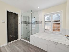 15511 Valley Creek Drive, Houston TX 77095