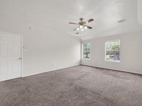 6002 Villa Hills Drive, Houston TX 77066