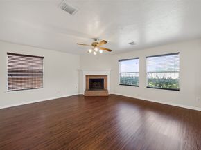 6002 Villa Hills Drive, Houston TX 77066