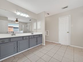 6002 Villa Hills Drive, Houston TX 77066