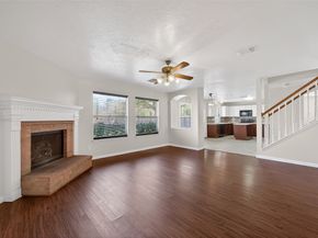 6002 Villa Hills Drive, Houston TX 77066
