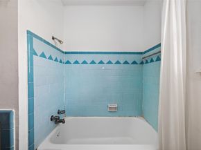 3827 Erby Street, Houston TX 77023