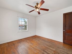 3827 Erby Street, Houston TX 77023