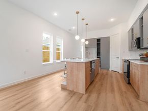 7120 Eastwood Street, Houston TX 77021