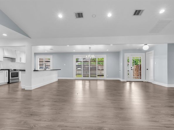 4715 Braesvalley Drive, Houston TX 77096