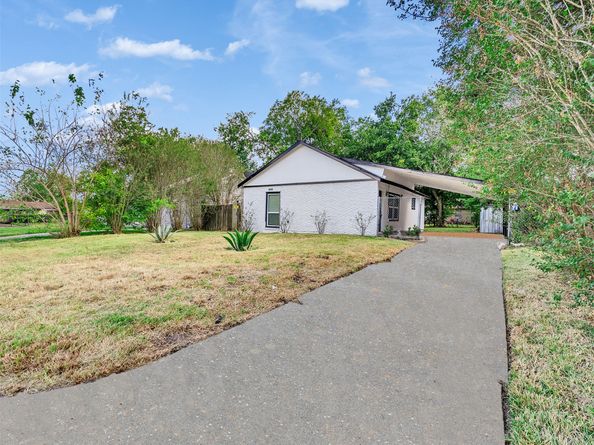 4418 Dacca Drive, Houston TX 77047