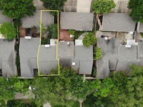 1313 Reddleshire Lane 1313, Houston TX 77043