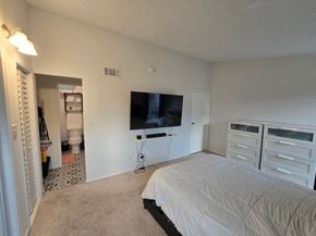 10615 Briar Forest Drive 1001, Houston TX 77042