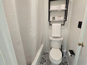 10615 Briar Forest Drive 1001, Houston TX 77042