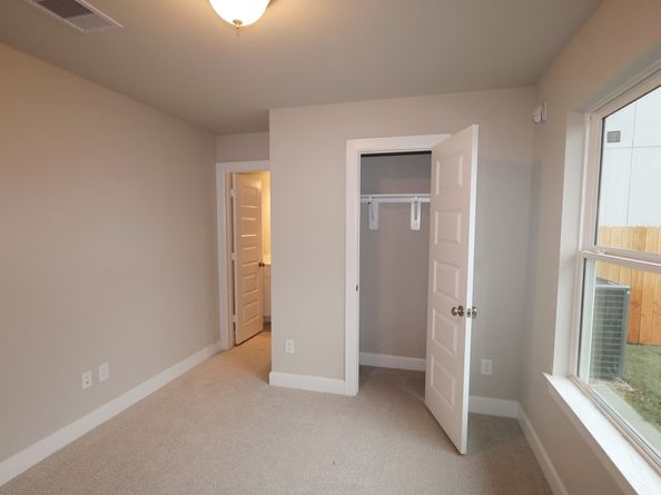 3018 Tres Olivos Drive, Houston TX 77047