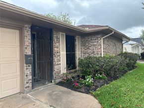 3914 Beran Drive, Houston TX 77045