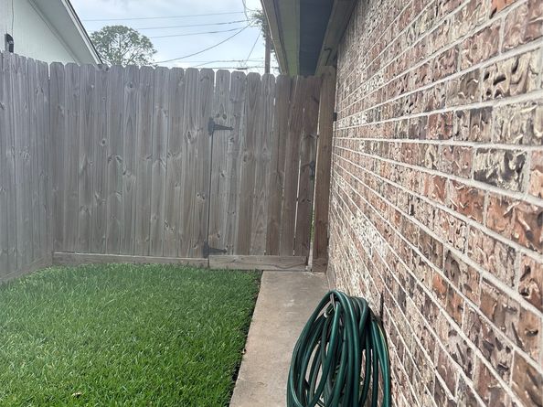 3914 Beran Drive, Houston TX 77045