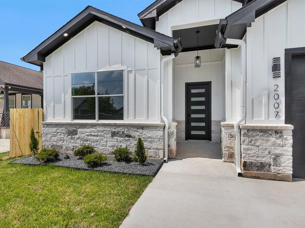 2007 King Street, Houston TX 77026