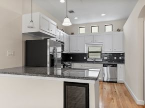 2710 Hullsmith Drive 1301, Houston TX 77063