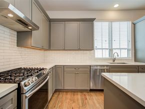 2810 Grand Fountains Drive B, Houston TX 77054