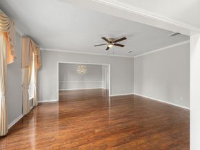 7915 Capri Circle, Houston TX 77095