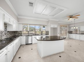 7915 Capri Circle, Houston TX 77095