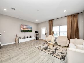 8719 Compton Street, Houston TX 77016