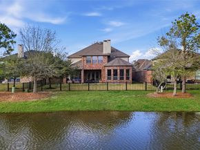 11 Kayak Ridge Drive, The Woodlands TX 77389