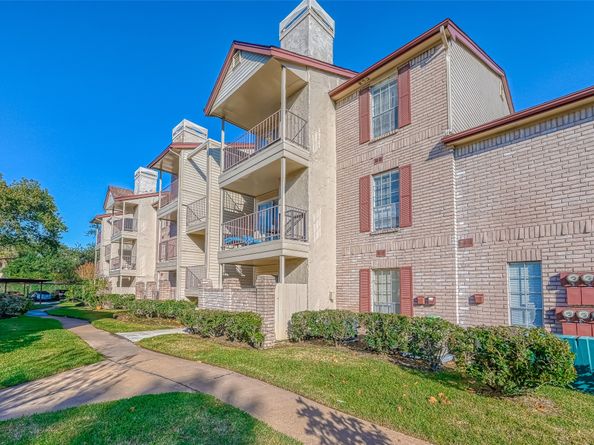 2120 El Paseo Street 2407, Houston TX 77054