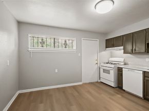 7306 Parker Road, Houston TX 77016