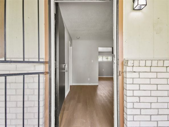 7306 Parker Road, Houston TX 77016