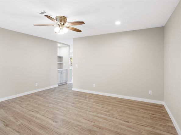 10127 Tolman Street, Houston TX 77034