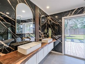 7810 Nairn Street, Houston TX 77074