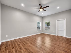 7045 Cayton Street, Houston TX 77061