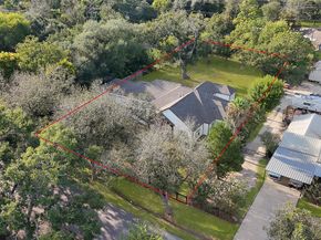 7045 Cayton Street, Houston TX 77061