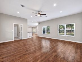 7045 Cayton Street, Houston TX 77061