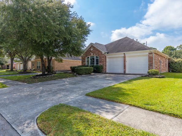 11818 Rainbow Bridge Lane, Humble TX 77346