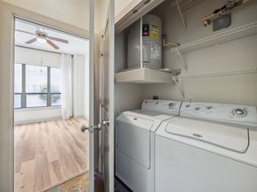 1901 Post Oak Boulevard 2307, Houston TX 77056