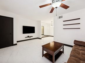 11540 Chimney Rock Road 112, Houston TX 77035