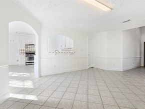 8502 Detroit Street C, Houston TX 77017