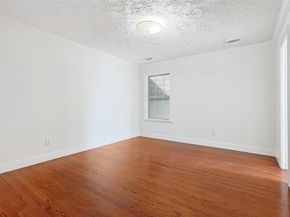 8502 Detroit Street C, Houston TX 77017