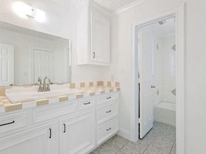 8502 Detroit Street C, Houston TX 77017