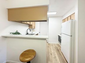 9350 Country Creek Drive 58, Houston TX 77036