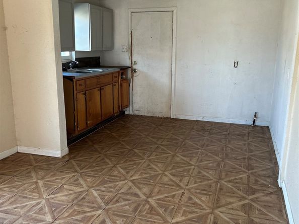 6104 Hirsch Road, Houston TX 77026