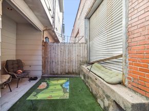 908 Hutchins Street, Houston TX 77003